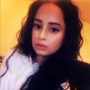 Meet your Posher, Jasmine